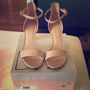 BP blush patent luminate heels
